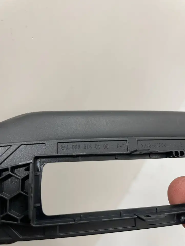 Mercedes-Benz C W205 (2014 - 2021)  A0998150100 Задняя ручка