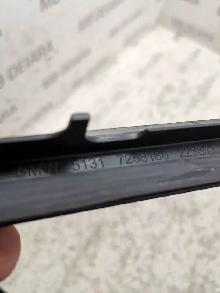 BMW 3 F30 F35 F31 (2012 - 2018) 7258187 Накладка стоек лобового стекла — фото 3