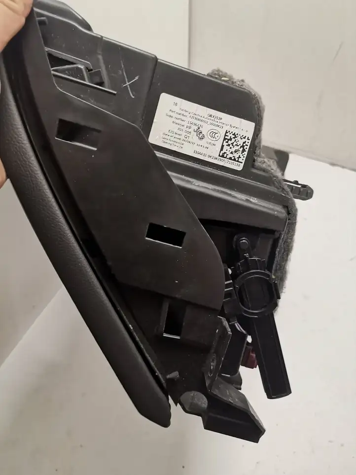 Mercedes-Benz GLC X253/C253 (2015 - )  A2536806902 Ящик для вещей