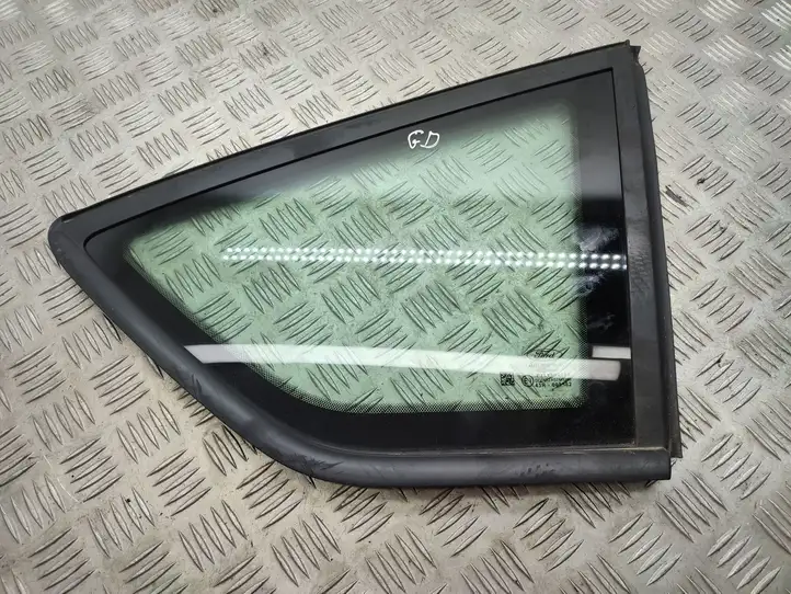 Ford C-MAX II (2010 - 2015) Заднее боковое стекло — фото 1