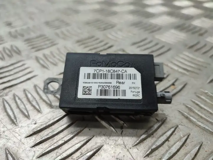 Ford B-MAX (2012 - 2018) 7CP118C847CA Усилитель антенны — фото 1