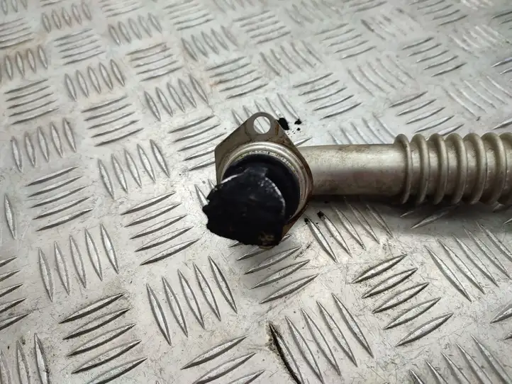 Ford B-MAX (2012 - 2018) FM5Q9D477AA Трубка EGR — фото 3