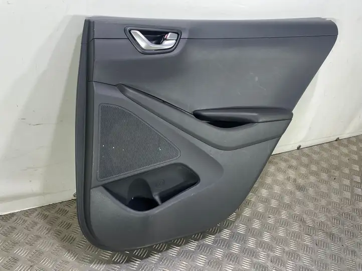 Hyundai Ioniq (2016 - ) 83340G2000 Обшивка задней двери — фото 3