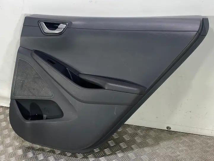 Hyundai Ioniq (2016 - ) 83340G2000 Обшивка задней двери — фото 4