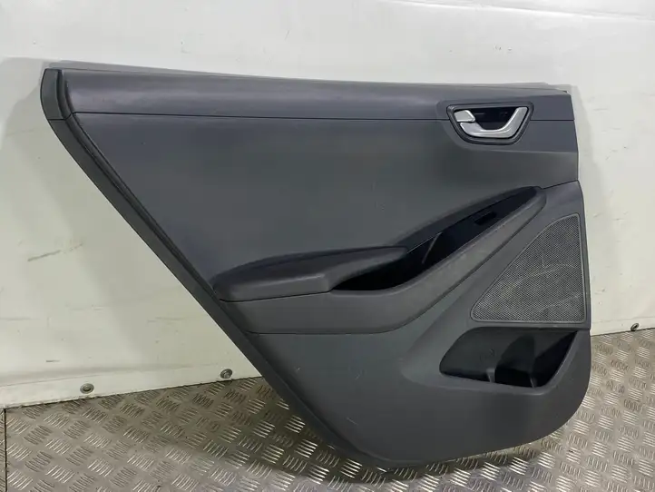 Hyundai Ioniq (2016 - ) 83330G2000 Обшивка задней двери — фото 1