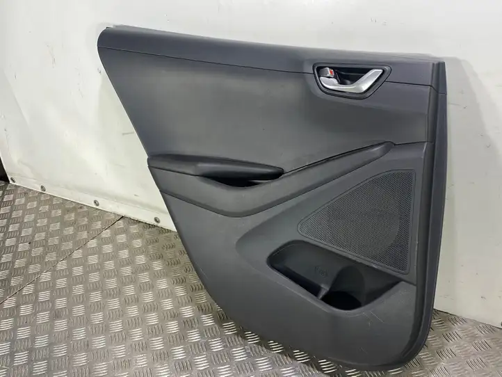 Hyundai Ioniq (2016 - ) 83330G2000 Обшивка задней двери — фото 2