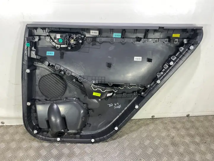 Hyundai Ioniq (2016 - ) 83330G2000 Обшивка задней двери — фото 8