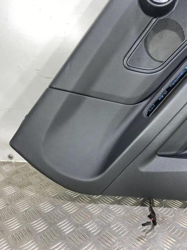 Mini Cooper Countryman F60 (2016 - 2020) 16631410 Обшивка задней двери — фото 2