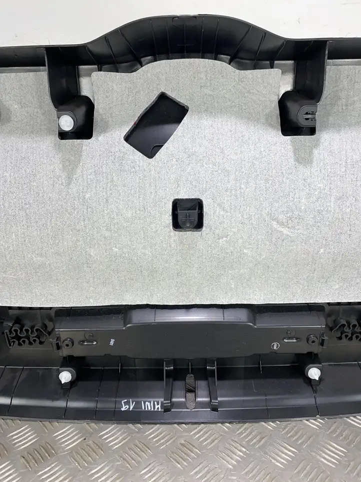 Mini Countryman (2016 - 2020)  743726911 Отделка крышки багажника (комплект)