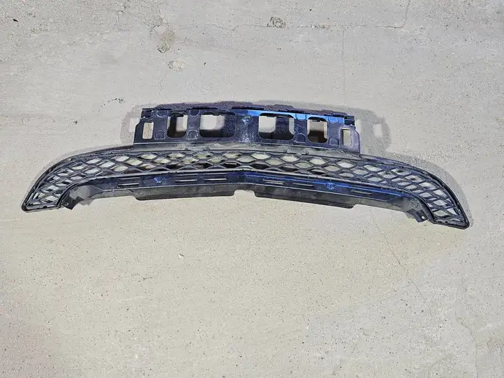 Mercedes-Benz GL X164 (2006 - 2012) A1648851565 Нижняя решетка переднего бампера — фото 4