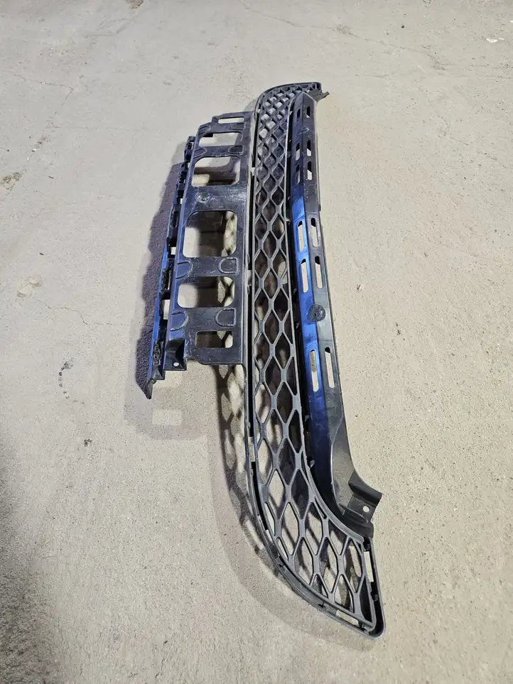 Mercedes-Benz GL X164 (2006 - 2012) A1648851565 Нижняя решетка переднего бампера — фото 5
