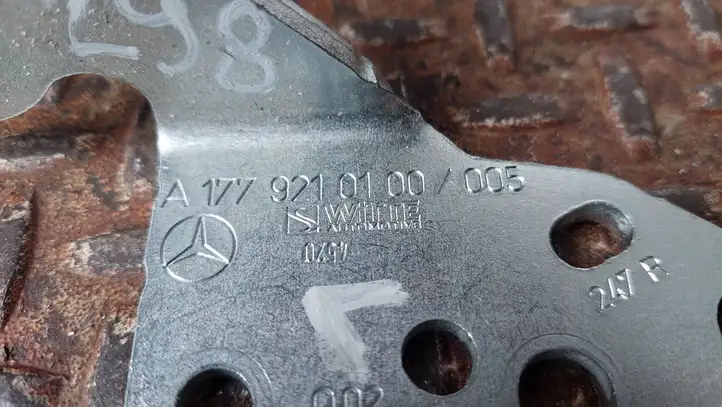 Mercedes-Benz A W177 (2018 - ) A1779210100 Прочие детали салона — фото 2