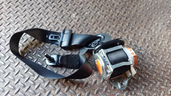 Mercedes-Benz A W177 (2018 - )  A1778600700 Передний ремень безопасности