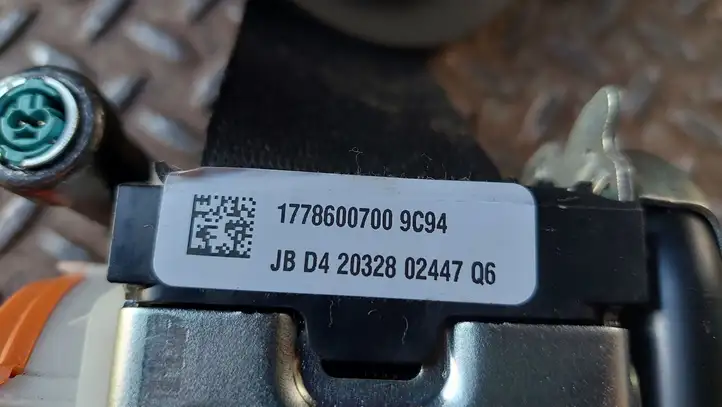 Mercedes-Benz A W177 (2018 - )  A1778600700 Передний ремень безопасности