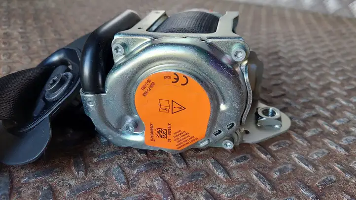 Mercedes-Benz A W177 (2018 - )  A1778600700 Передний ремень безопасности