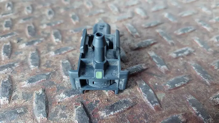 Mercedes-Benz A W177 (2018 - ) A1779054700 Датчик удара SRS — фото 4