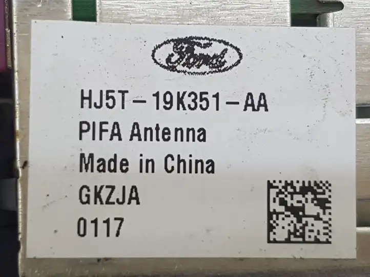 Ford Escape III (2013 - 2019) HJ5T19K351 Усилитель антенны — фото 4