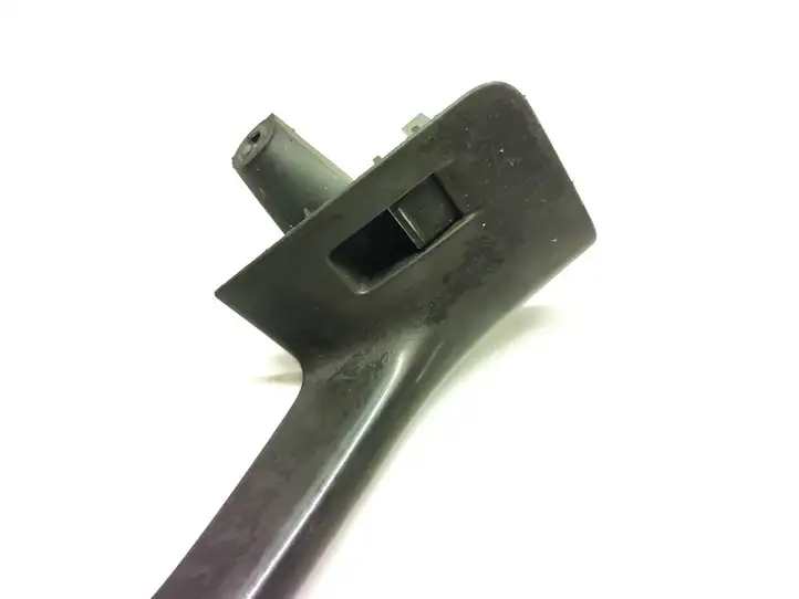 Volkswagen Golf V (2003 - 2009)   Кнопка стеклоподъемников