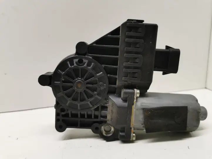 Opel Zafira (1999 - 2003)  9057956 электродвигатель переднего стеклоподъемника