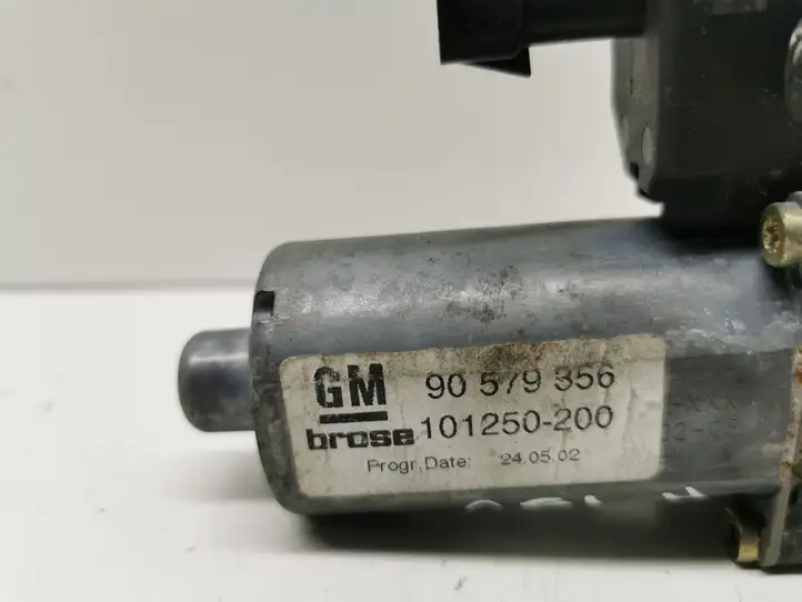 Opel Zafira (1999 - 2003)  9057956 электродвигатель переднего стеклоподъемника