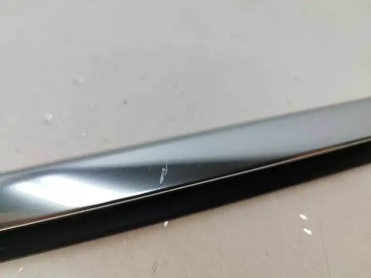 Volkswagen Touareg II (2010 - 2018)  7P0837476G Отделка стекла передней двери