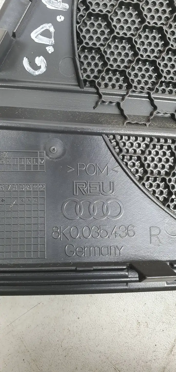 Audi A4 (2007 - 2011)  8K0035436 Отделка заднего динамика