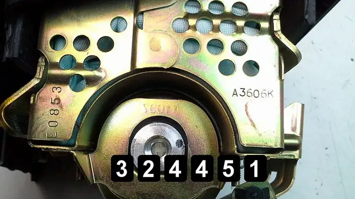 Nissan X-Trail T30 (2001 - 2007) Подушка безопасности пассажира — фото 3