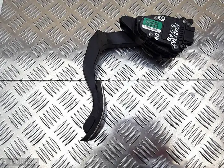 Volkswagen Phaeton (2002 - 2008)  3D1721503L Педаль акселератора