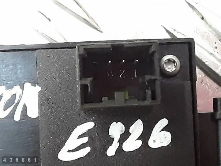 Volkswagen Phaeton (2002 - 2008)  3D0953551 Кнопки рулевого колеса