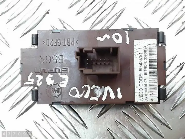 Iveco Daily 4th gen (2006 - 2012)  69500781 Включатель фонарей