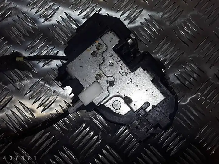 Nissan Micra (2003 - 2007)   Замок передней двери