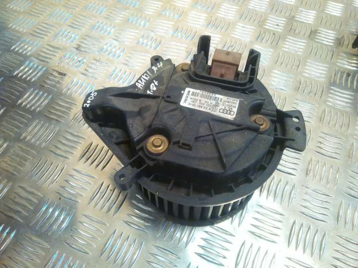 Audi A4 (2000 - 2006)  K01000CW Вентилятор печки