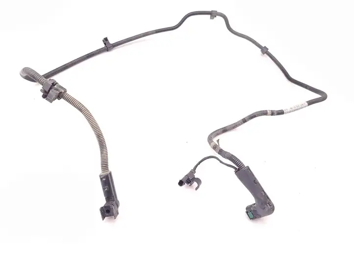 Mercedes-Benz Sprinter W907 W910 (2018 - )  A9074700100 Трубка (трубки) для подачи топлива ADblue