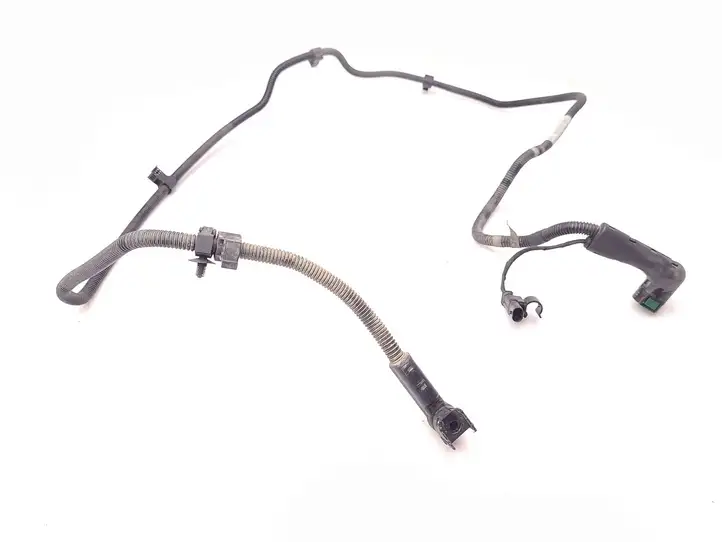 Mercedes-Benz Sprinter W907 W910 (2018 - )  A9074700100 Трубка (трубки) для подачи топлива ADblue