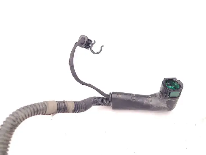 Mercedes-Benz Sprinter W907 W910 (2018 - )  A9074700100 Трубка (трубки) для подачи топлива ADblue