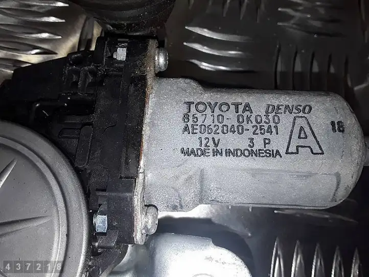 Toyota Hilux (AN10, AN20, AN30) (2011 - 2015) 857100K030 Электростеклоподъемник передний (комплект) — фото 6