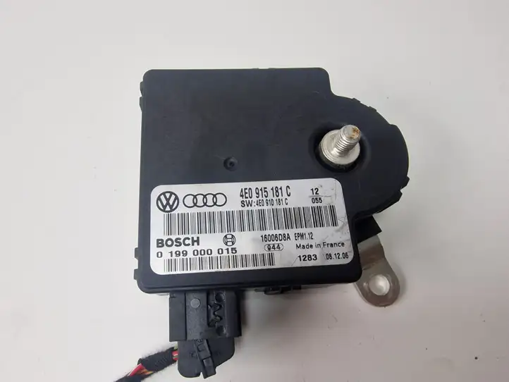 Audi A8 S8 D3 4E (2005 - 2007) 4E0915181C Блок управления аккумулятором — фото 1