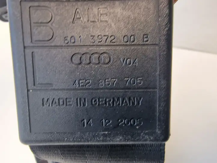 Audi A8 S8 D3 4E (2005 - 2007) 4E2857705 Передний ремень безопасности — фото 3