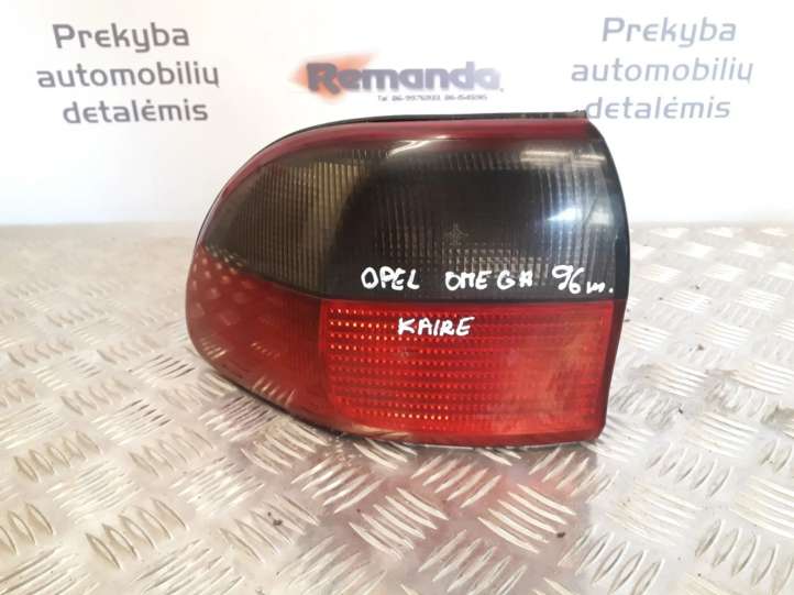 Opel Omega (1994 - 1999)   Задний фонарь в кузове