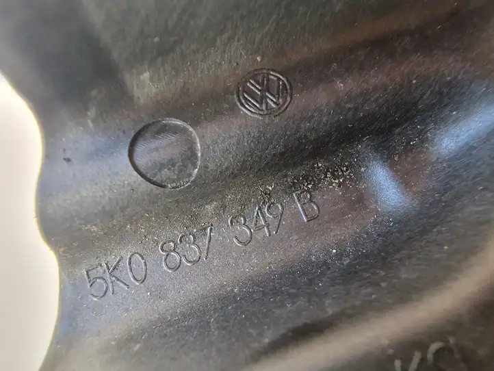 Volkswagen PASSAT B8 (2015 - ) 5K0837349B Прочая отделка передней двери — фото 3