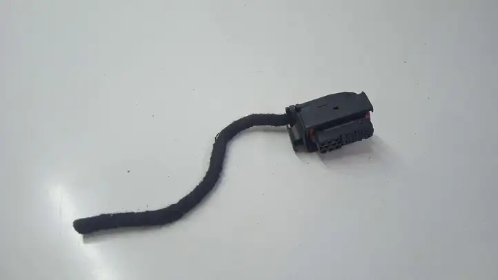 Bentley Continental (2003 - 2017)  9648481 Другой проводник