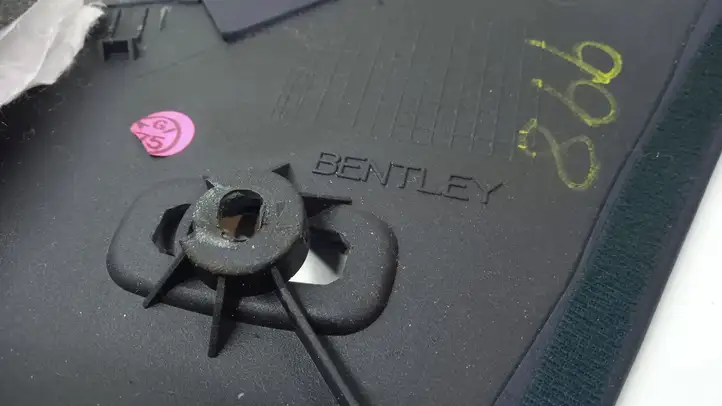 Bentley Continental (2003 - 2017) Обшивка стойки C — фото 3