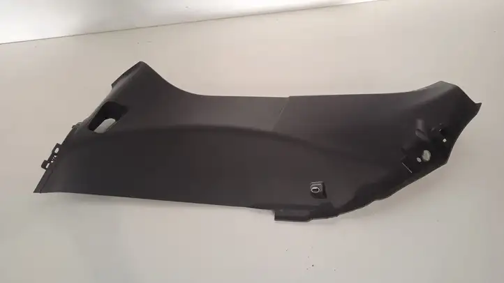 Maserati Levante (2017 - )  670040380 Отделка стойки (C)