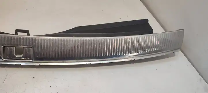 Audi Q7 4L (2005 - 2009) 4L0864483A Отделка порога багажника — фото 5