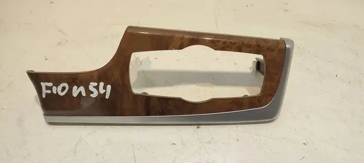 BMW 5 F10 F11 (2009 - 2016)  9192950 Декоративная планка