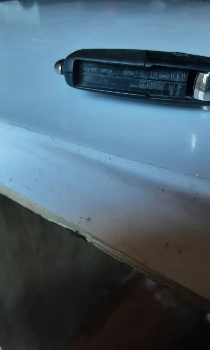 Audi A8 (2005 - 2007)  4E0837220H Ключ / карточка зажигания