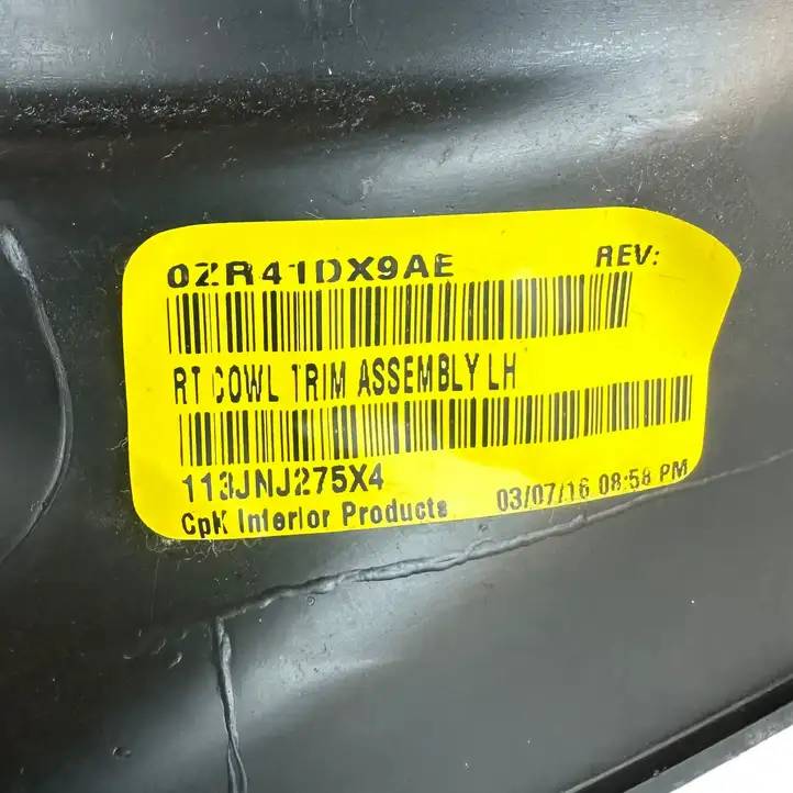 Dodge Grand Caravan (2007 - 2020) 0ZR41DX9AE Боковая отделка ногового пространства — фото 4