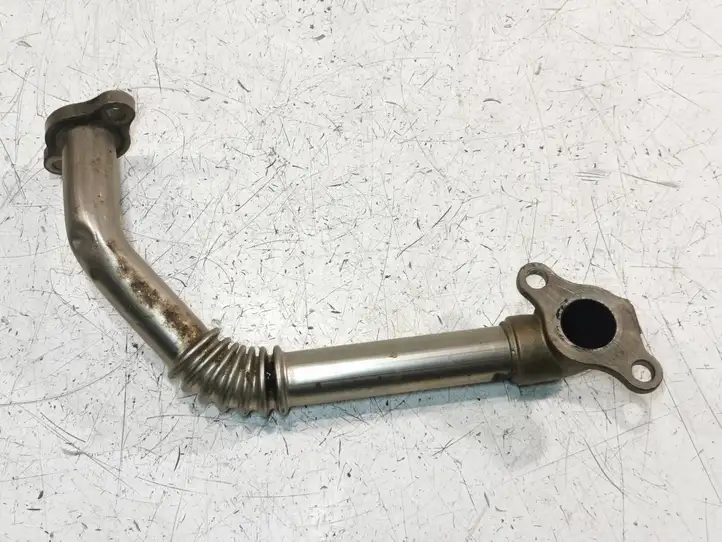 Toyota Avensis T250 (2006 - 2009)   EGR трубка (трубки)/ шланг (шланги)