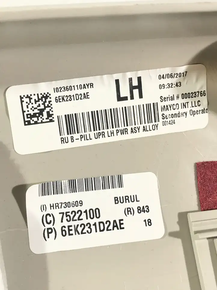 Chrysler Pacifica (2016 - ) 6EK231D2AE Верхняя обшивка стойки B — фото 2
