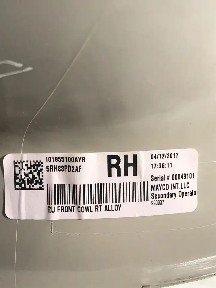 Chrysler Pacifica (2016 - ) 5RH88PD2AF Внутренняя отделка переднего порога — фото 2